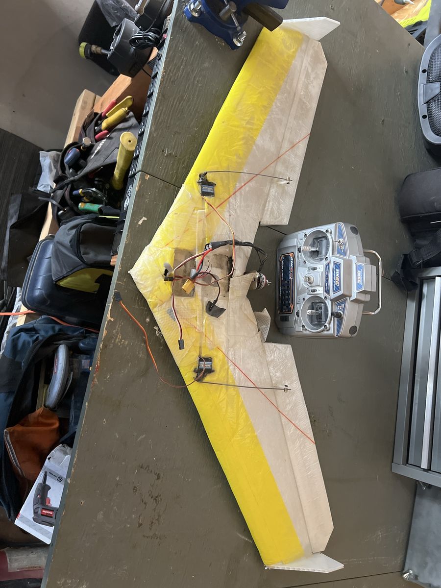 Rc wing (broken)