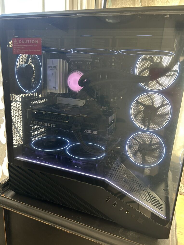 5070 32gb DDR5 Custom Built Gaming PC