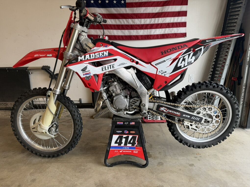 2003 CR 125