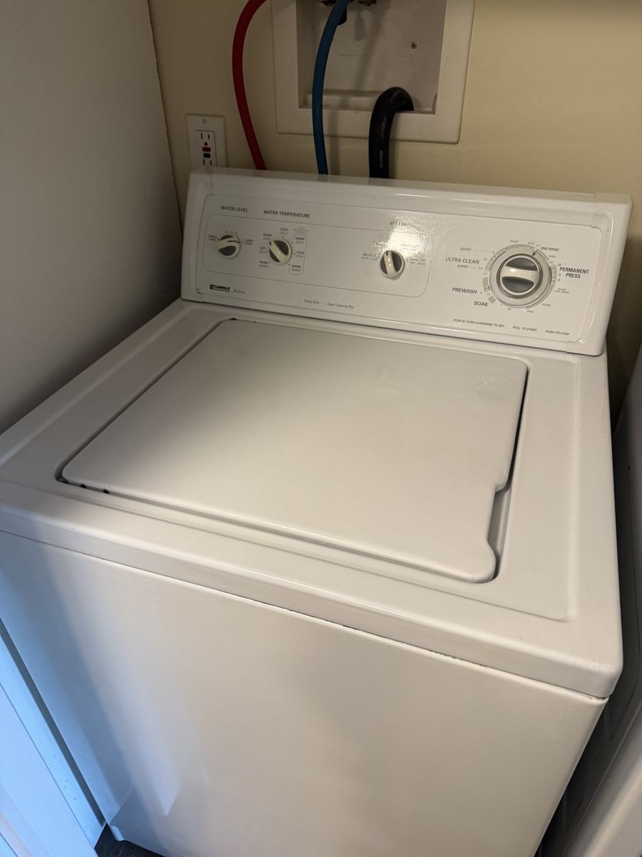 Kenmore 80 Series Washer and GE Dryer Set - White Top Load