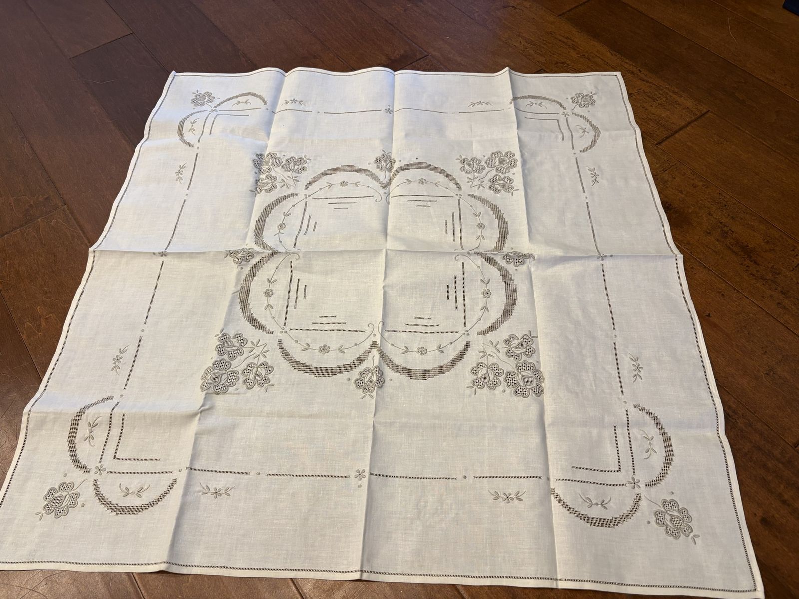 Main image 2