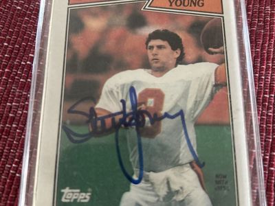1987 Topps Buccaneers Steve Young Quarterback Autographed Football Card BYU COUGARS Hand Signed 2nd Year Buccaneers Card