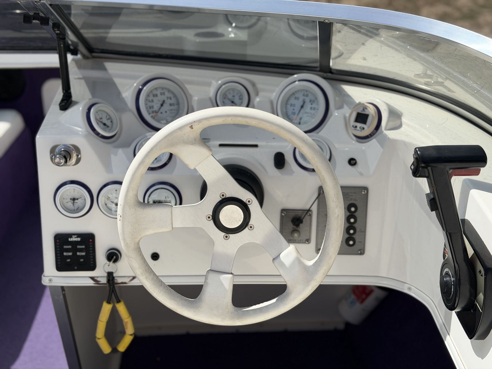 Main image 6