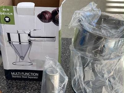 Multi-Function Stainless Steel Separator - New Design Kitchen Tool