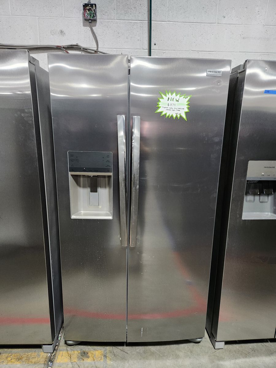 GREAT FRIGIDAIRE GALLERY 26 CF SIDE BY SIDE FRIDGE! BRAND NEW