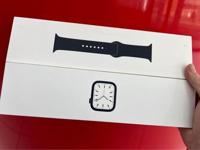 Apple Watch Series 7 (GPS+Cellular, 45mm)-