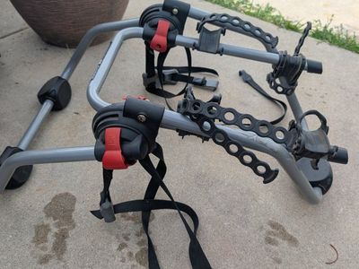 Yakima 2 Bicycle Trunk Rack- Like New