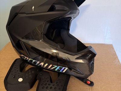 Specialized Dissident 2 Full-Face Mountain Bike Helmet - All original accessories and bag included