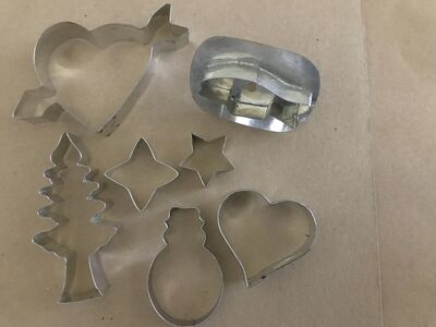 Cookie Cutters Heart With Arrow, 2 Pine Tree, Fish, 3 Hearts, Stars, Snowman, House Vintage