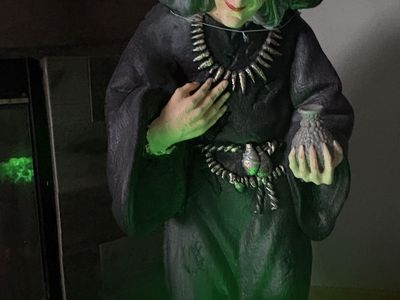 Light-Up Witch with Cauldron Halloween Decoration Figure Used