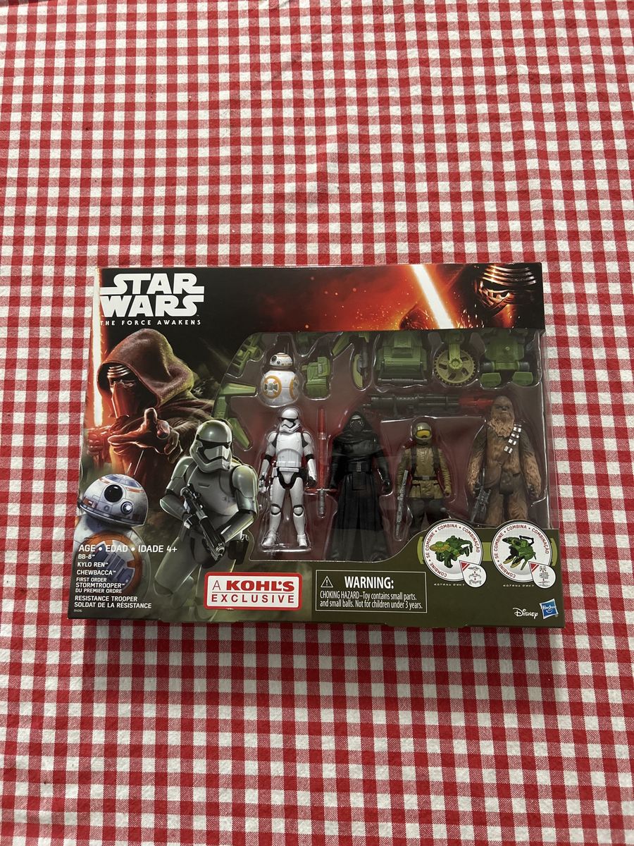 Brand New Star Wars The Force Awakens Kohl's Exclusive 5-Figure Pack Action Figure Set with Kylo Ren, BB-8, Chewbacca, Trooper.