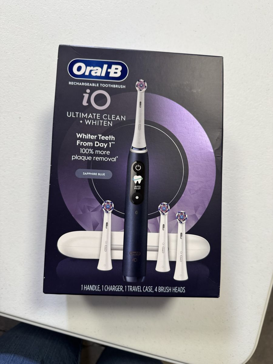 Oral-B iO Series 9 Sapphire Blue Rechargeable Electric Toothbrush with 4 Brush Heads