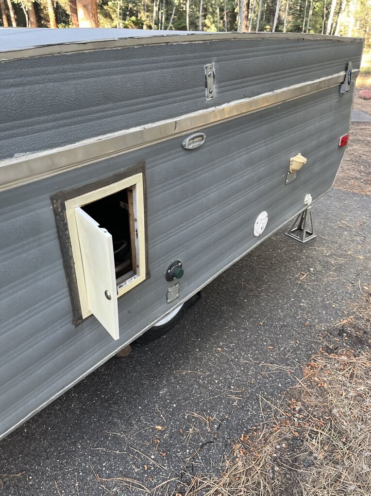Popup Camper/Trailer