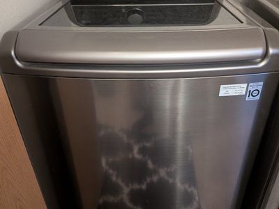 LG WT7200C Top Load Washing Machine - Graphite Steel Inverter Direct Drive