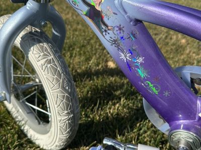 Frozen Huffy Kids Bike With Training Wheels