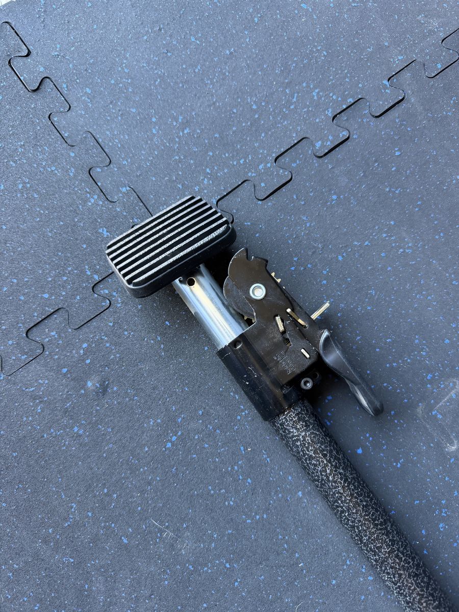 Strapinno Ratcheting Cargo Bar – 44" to 74" Adjustable