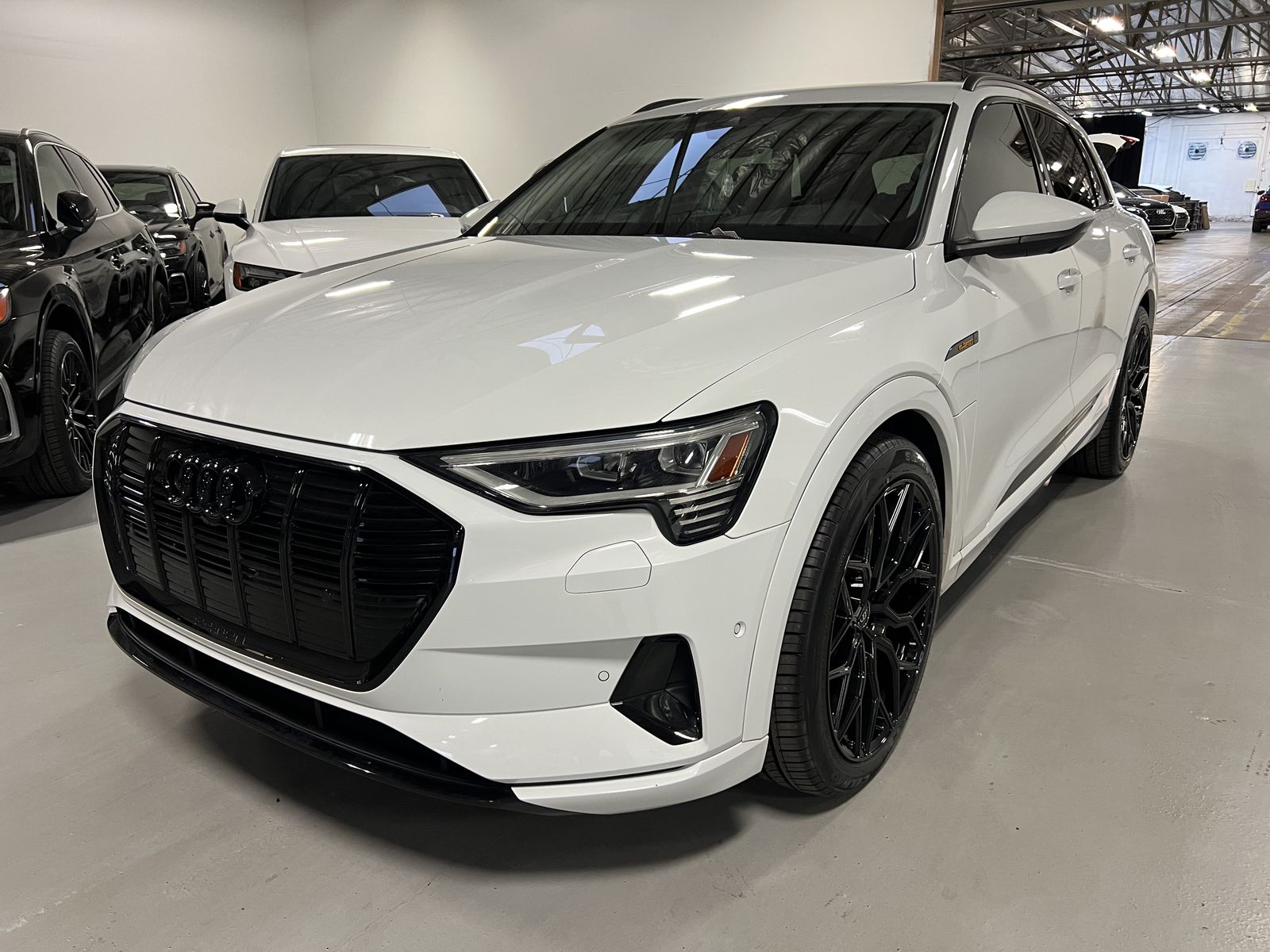 2023 Audi e-tron SUV quattro Premium Plus