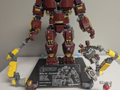 LEGO Marvel Super Heroes The Hulkbuster: Ultron Edition Set 76105