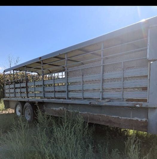 24' livestock trailer