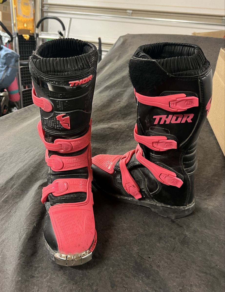 THOR Blitz XP Woman Motocross Boots - Black/Pink, US 7