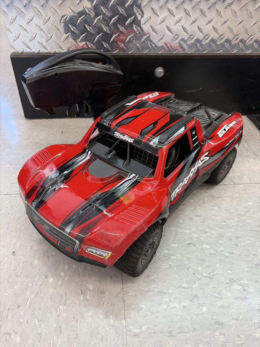 4x4 Mini slash Traxxas RC CAR