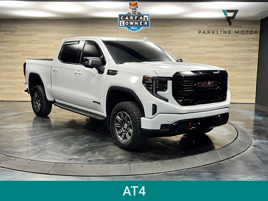 2024 GMC 1500 AT4