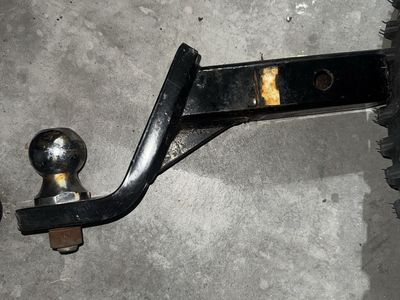 Trailer hitch with 2 inch ball
