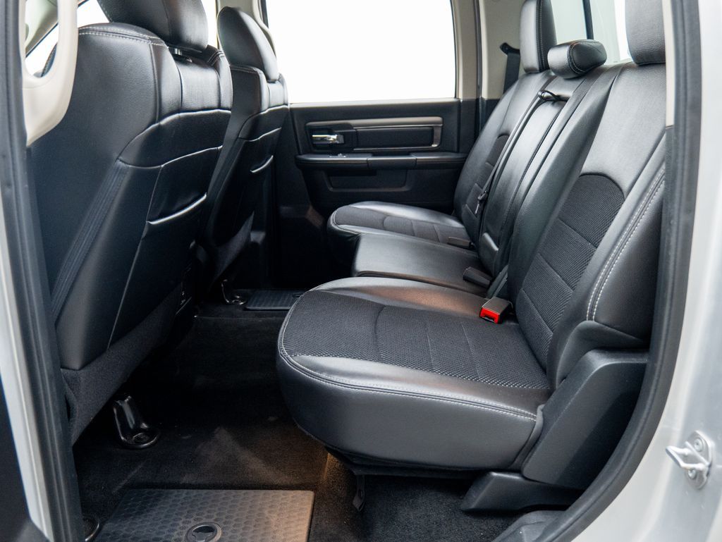 Main image 52