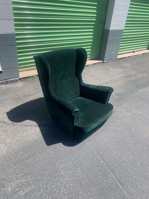 Nice  Like New Green Chair