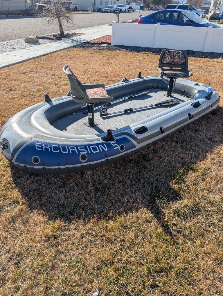 inflatable fishing boat