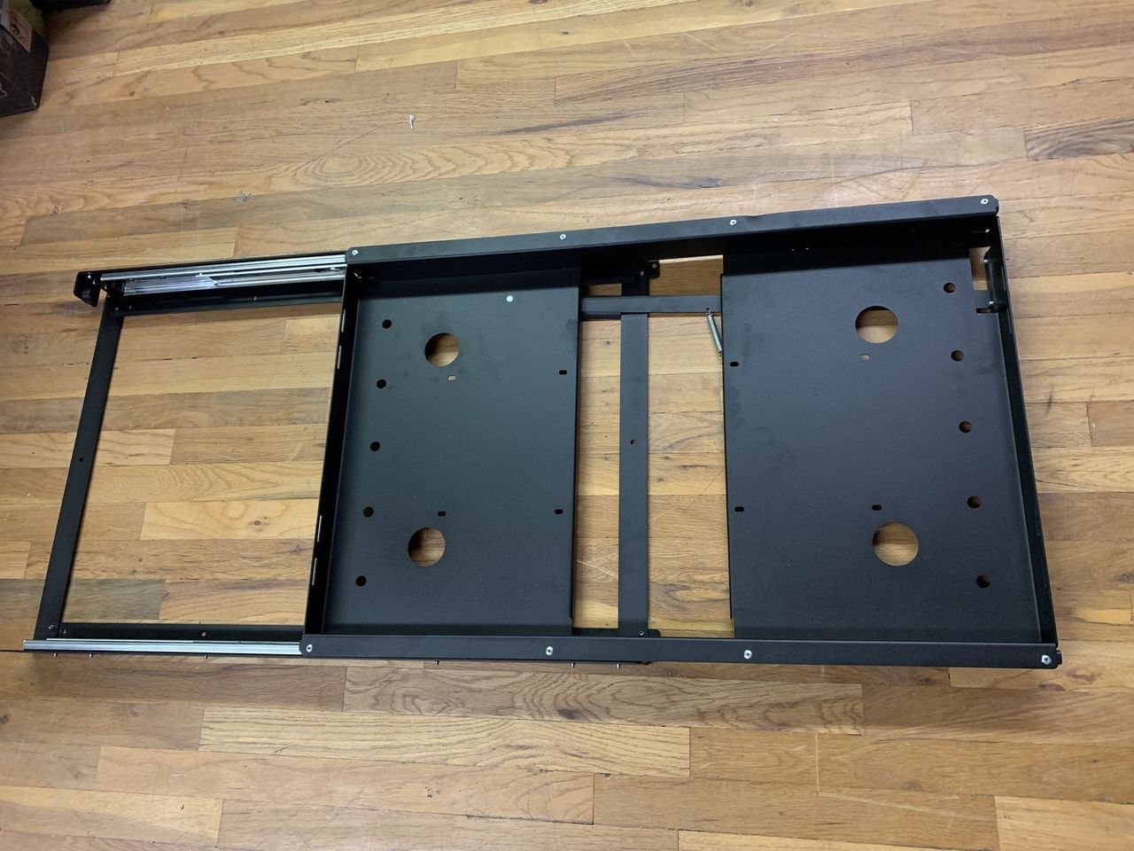Main image 6