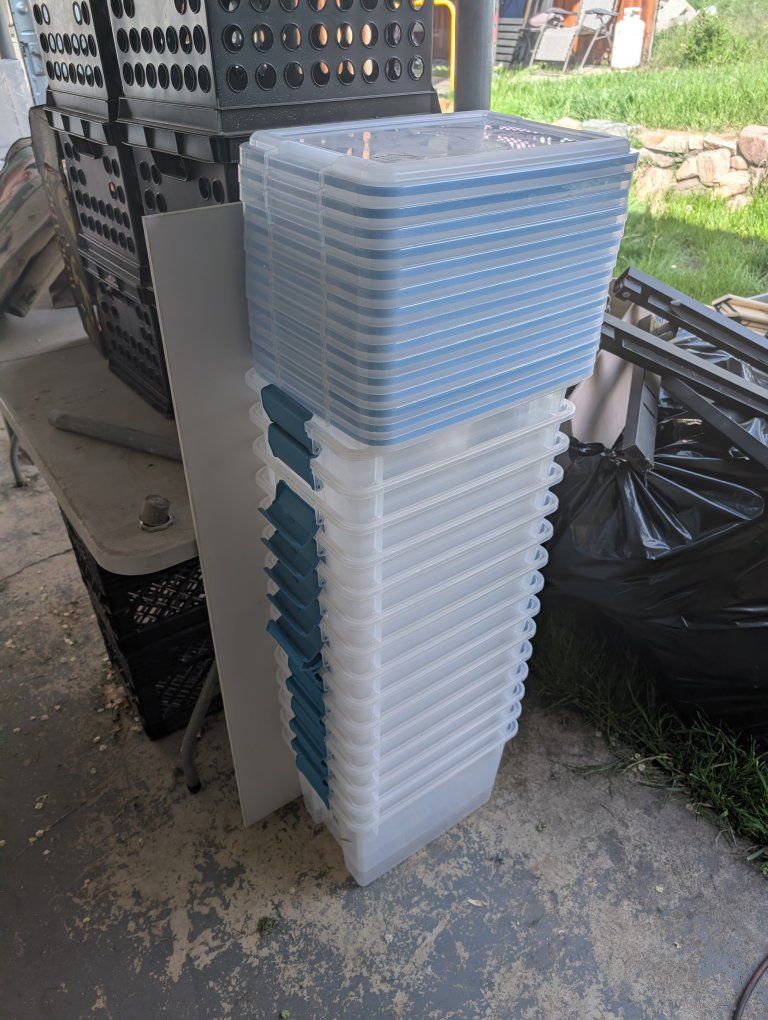 15 EA Airtight 19 Liter Totes