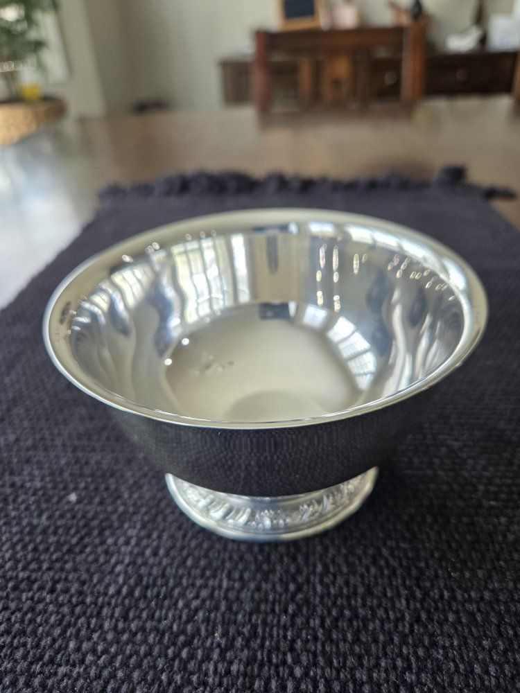 Vintage Silver Tone Footed Bowl with Decorative Rim
