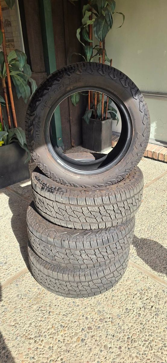 NEW Set of 4 Nitto Grappler ALL TERRAIN TIRES 225/60R17