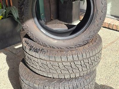 NEW Set of 4 Nitto Grappler ALL TERRAIN TIRES 225/60R17