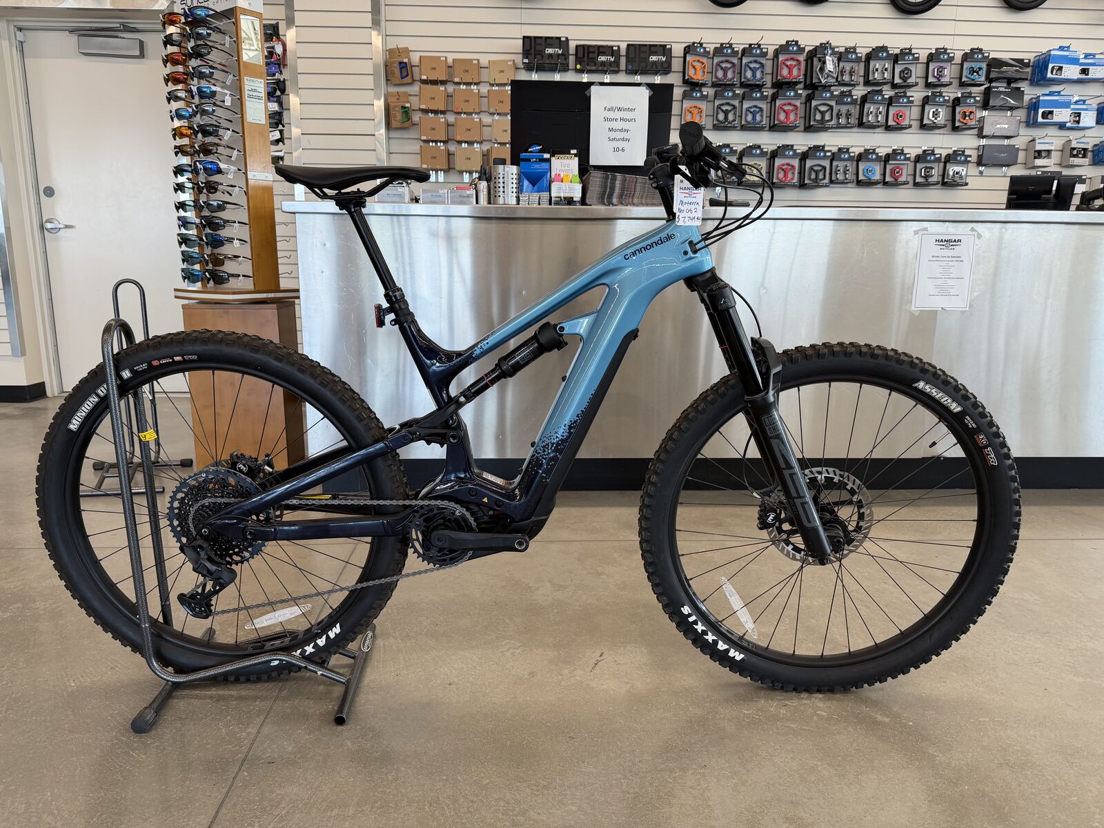 Cannondale Moterra Neo Carbon 2