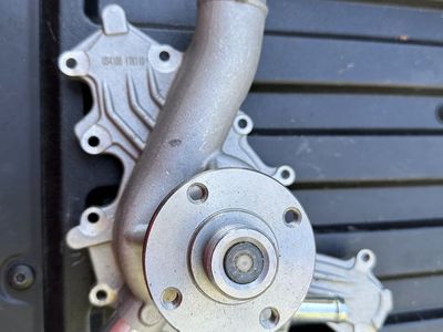 US Motor Works Water Pump US4108