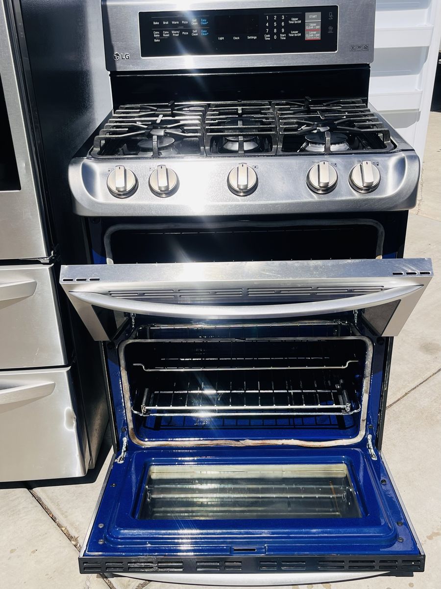 $550 OBO GOOD GAS DOUBLE OVEN LG GAS STOVE STAINLESS STEEL