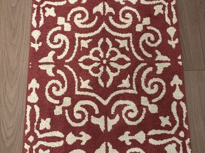 Small area rug 2x3