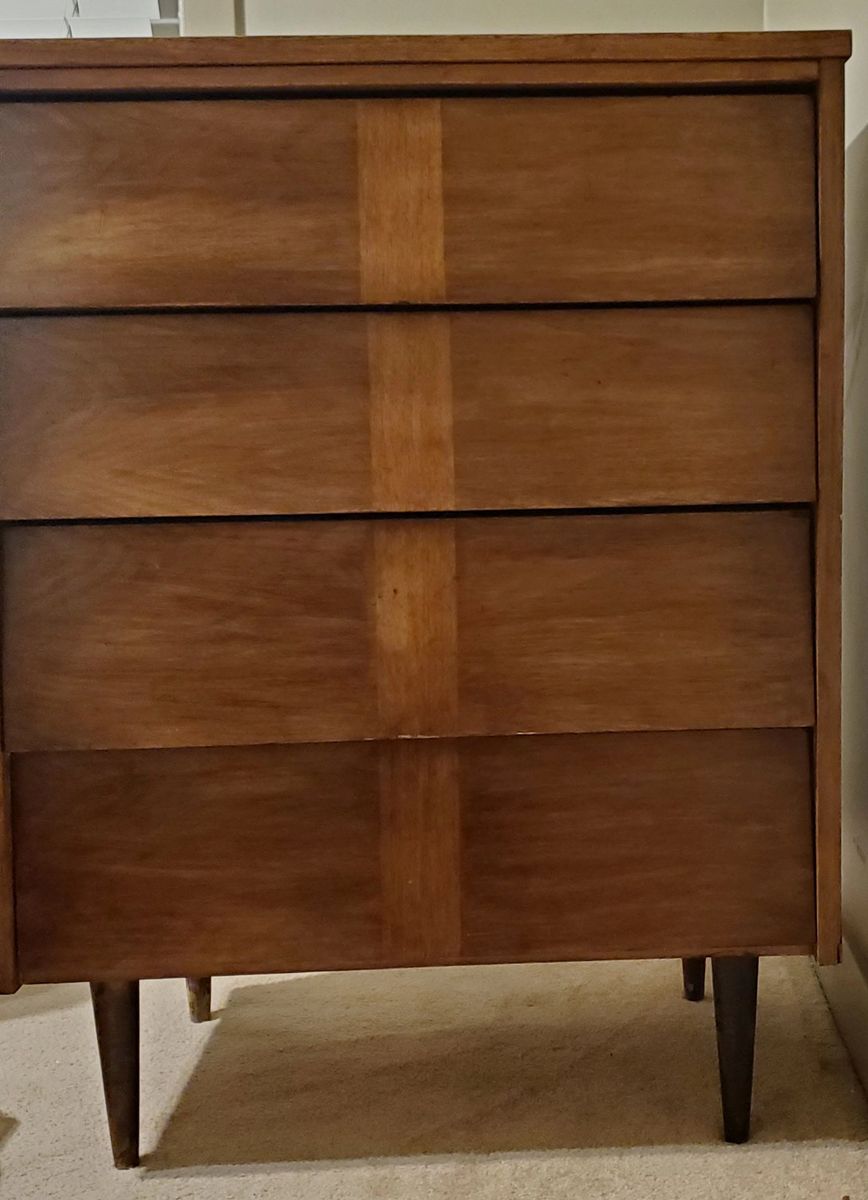 Vintage Ward Furniture 4-drawer chest