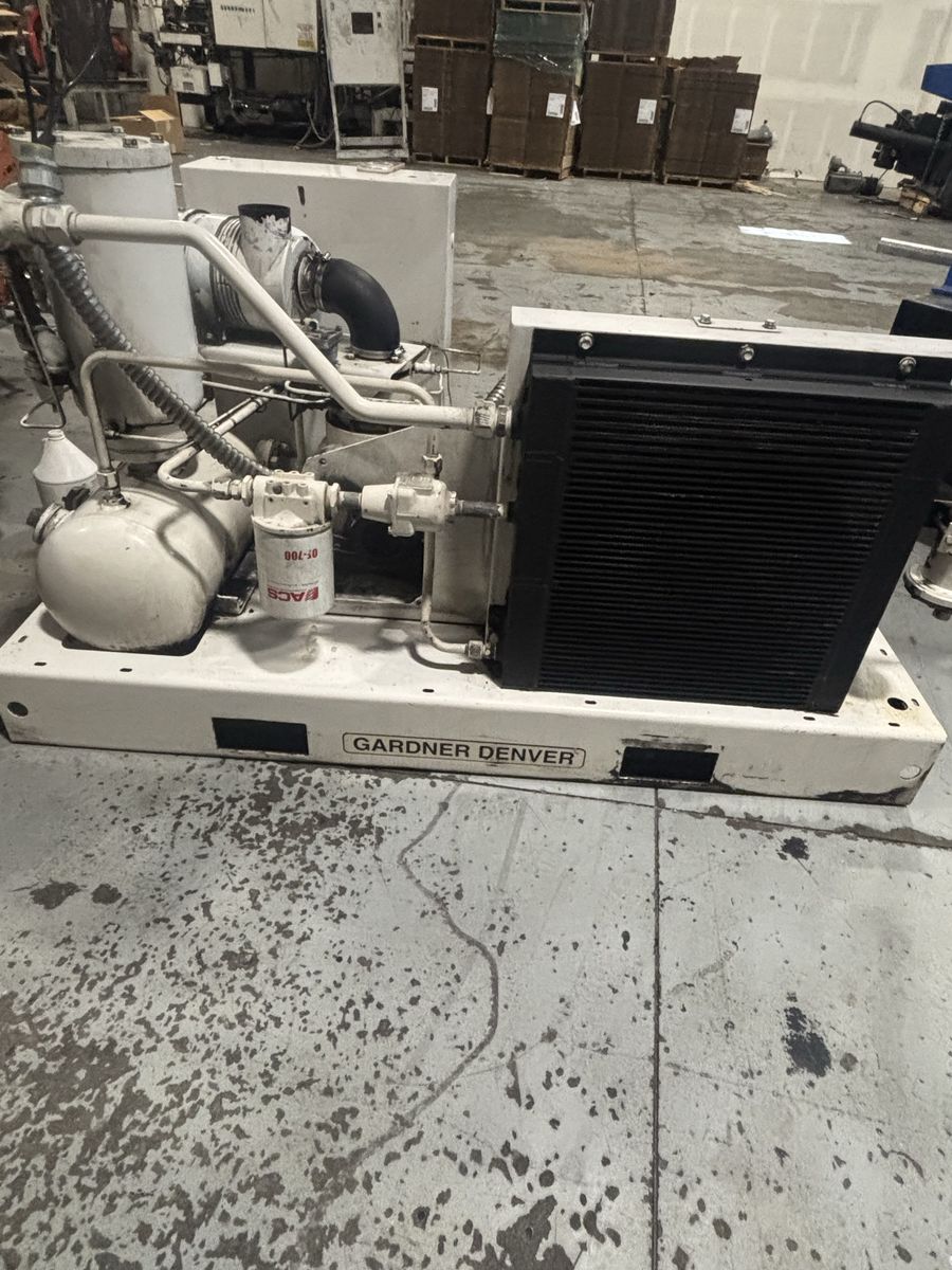 Gardner Denver EDE99M 50 HP Industrial Air Compressor Unit