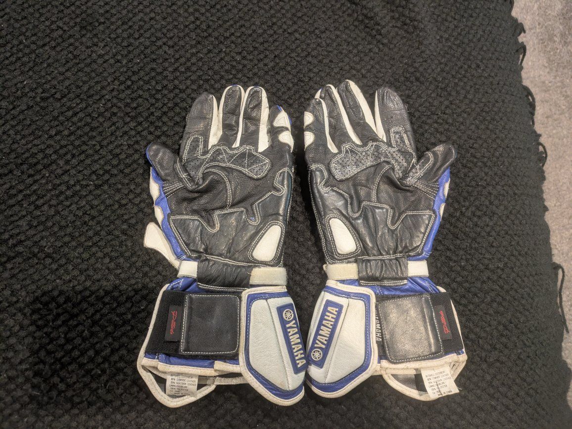 Riding Gloves