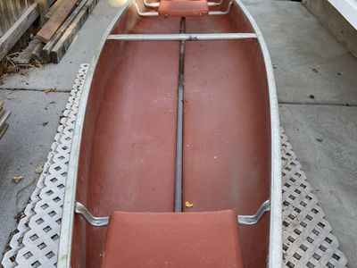 Canoe,Used,Coleman,15 ft,good cond. $250.00 Or Best Offer