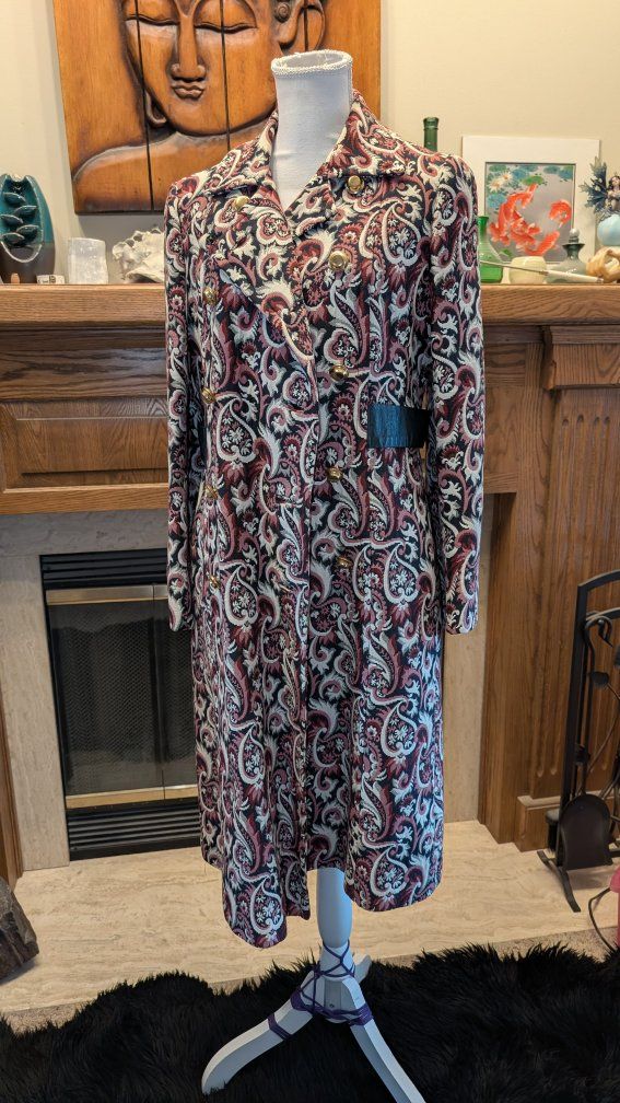 1960s Paisley Carpet Jacket in EXCELLENT condition