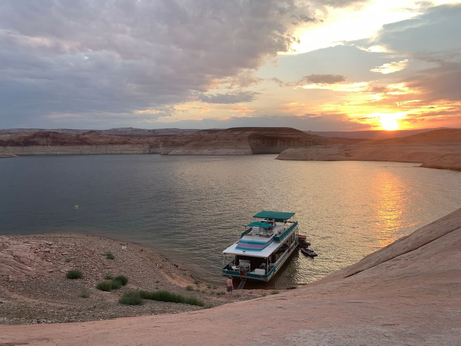 Houseboat shares available -Bullfrog Marina