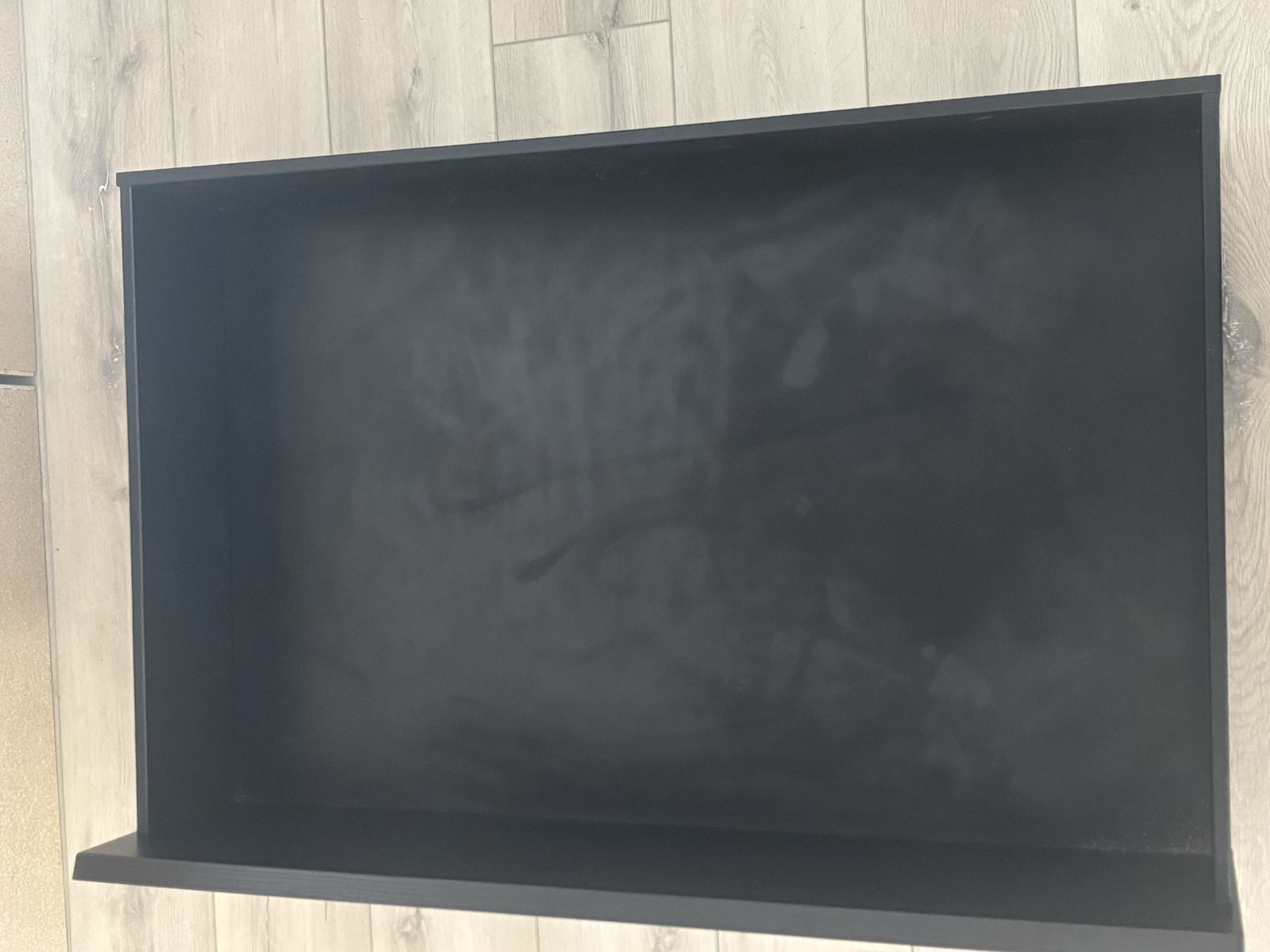 Main image 6