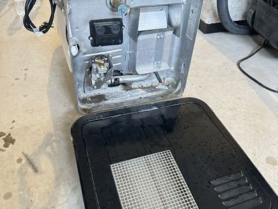 RV 16 Gallon LP / 110v Suburban Water heater Dsi