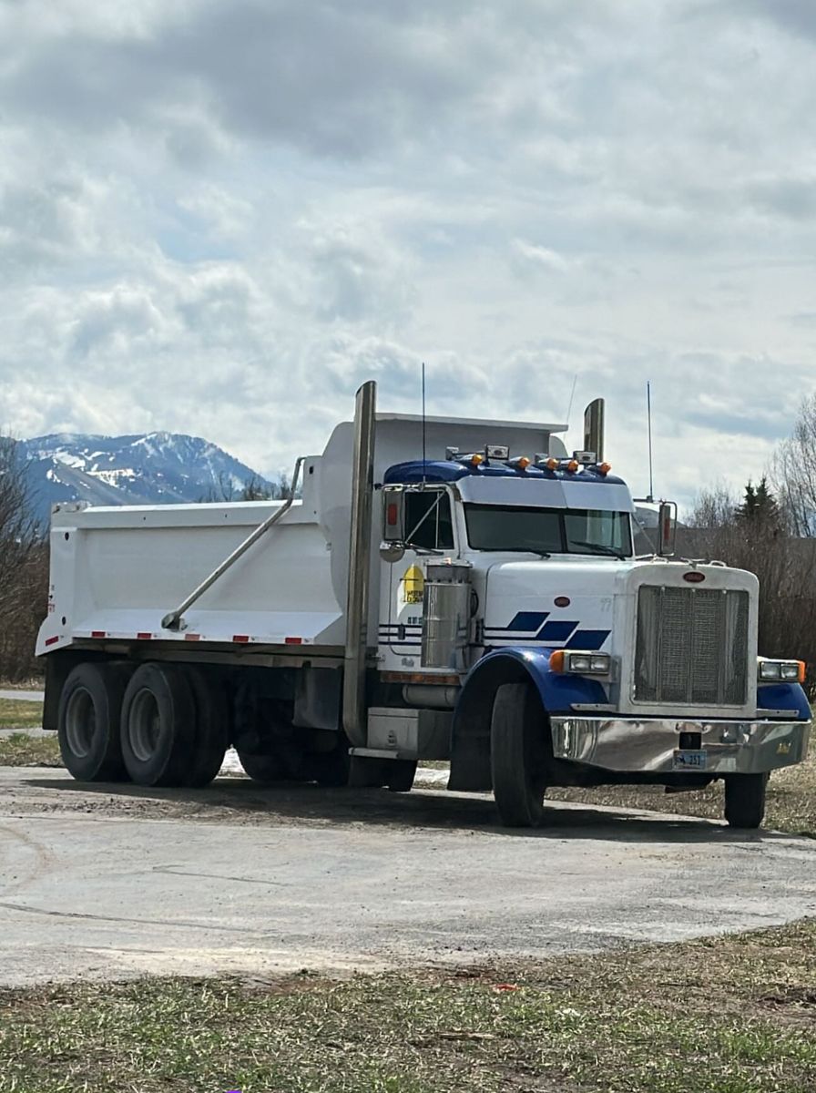 '93 Peterbilt 379 EXHD Dump Truck