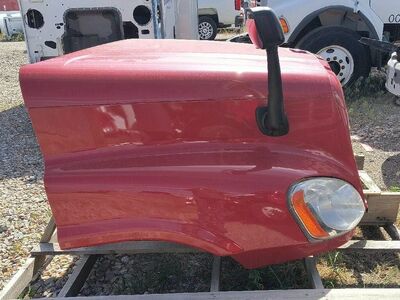 2016 Freightliner Cascadia 125 Hood Assembly with Headlights and Front Hinge, Part # A17-15340-015