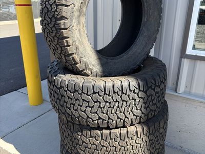 35 x 12.50 x 20 BF Goodrich tires